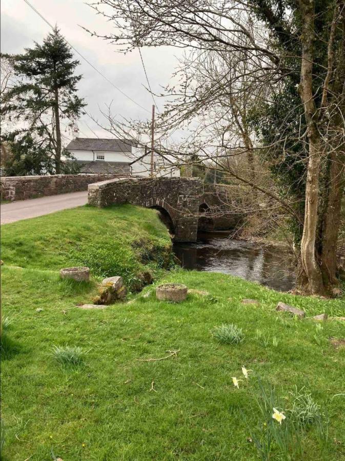 Cosy Arts & Crafts Cottage With Stunning Views Brecon Exterior foto